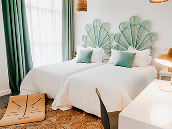 habitación hotel mar azul y suf en cantabria