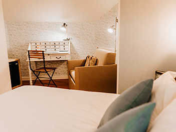 habitación hotel mar azul y suf en cantabria de tres estrellas